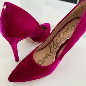 Sam Edelman Fuchsia Velvet Heels
